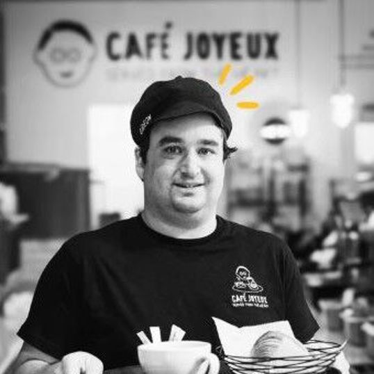 Cafe Joyeux 2300