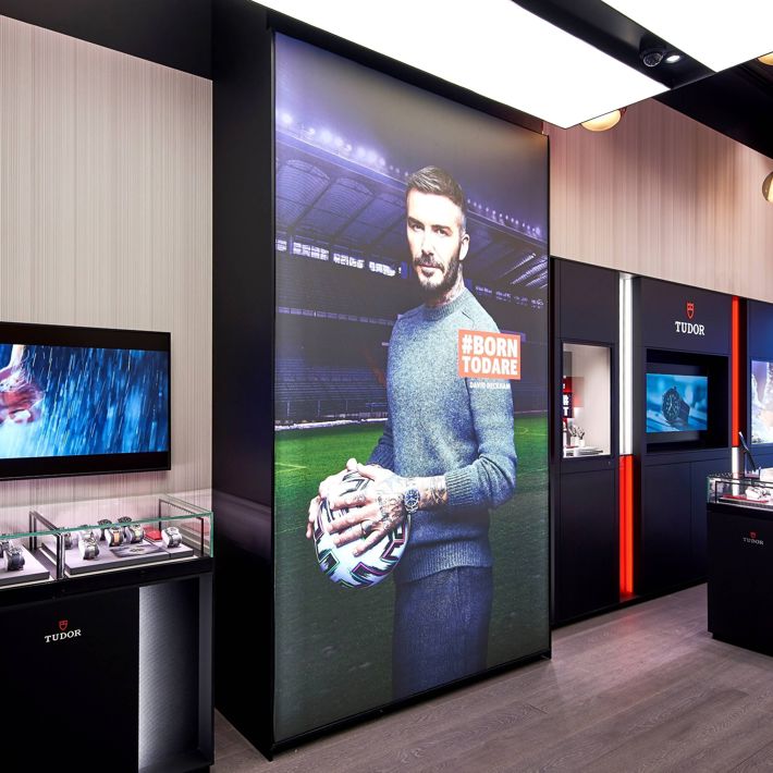 527 Tudor Westfield London 14V1
